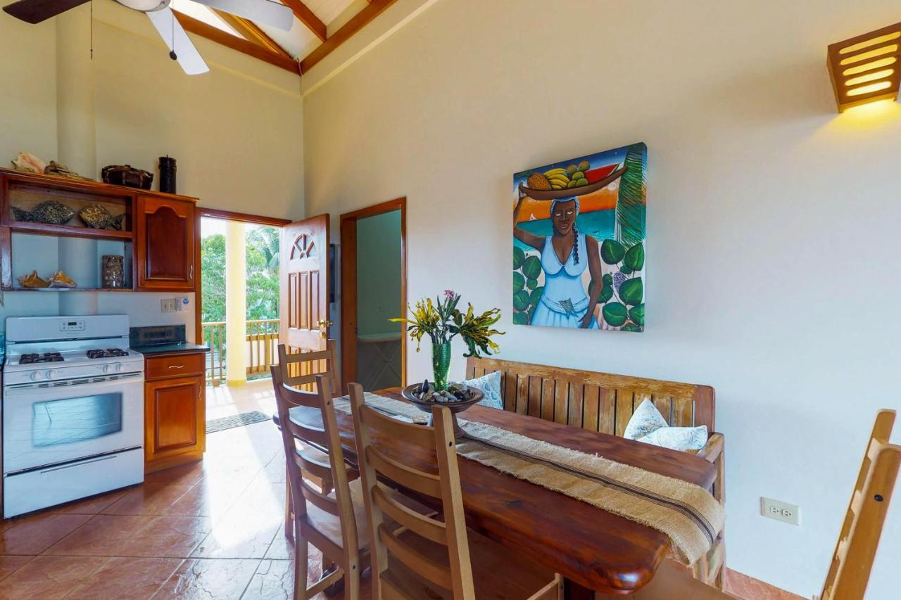 Mirasol Villa Placencia Екстериор снимка
