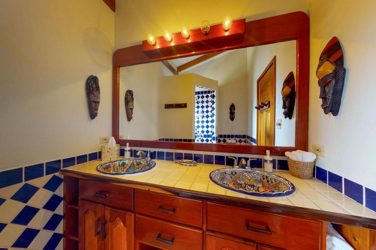 Mirasol Villa Placencia Екстериор снимка