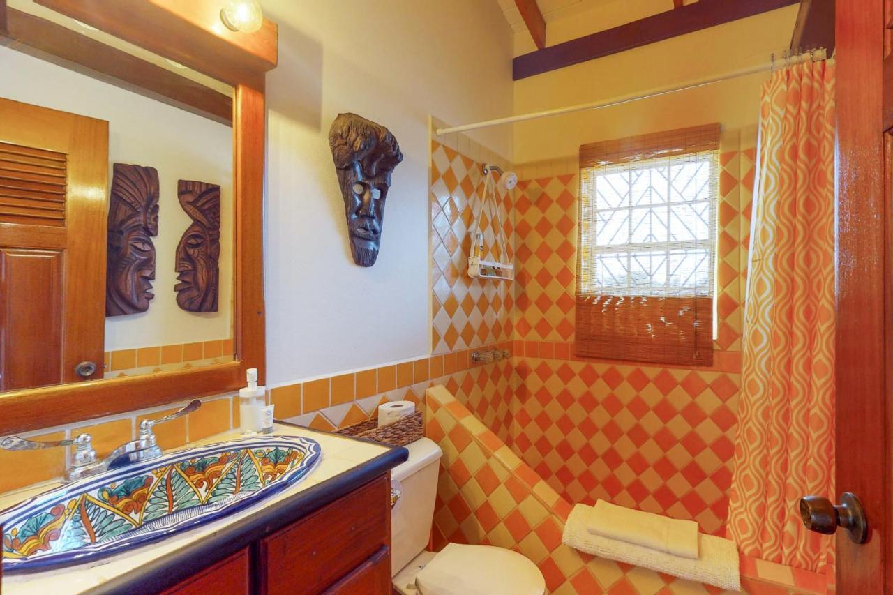 Mirasol Villa Placencia Екстериор снимка