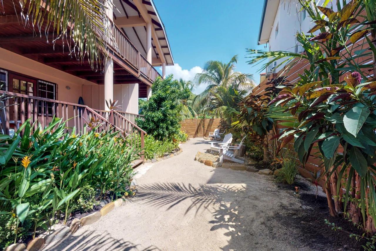 Mirasol Villa Placencia Екстериор снимка